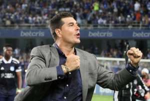 Negociaci&oacute;n de Emelec para la salida de Rescalvo se complica