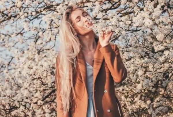 El accidente de Clara Ch&iacute;a que desata burlas en redes sociales