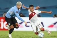 Publican audios del VAR en la pol&eacute;mica jugada de Per&uacute; ante Uruguay