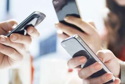Estudio determin&oacute; los tres pa&iacute;ses que pasan m&aacute;s tiempo en el celular