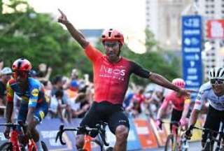 Jhonatan Narv&aacute;ez vence a Richard Carapaz y es el nuevo campe&oacute;n nacional de ruta