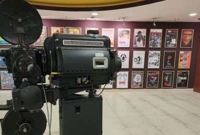 La Cinemateca Nacional posee m&aacute;s de 24.000 t&iacute;tulos nacionales e internacionales.
