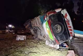 Cinco fallecidos y siete heridos en accidente de tr&aacute;nsito en Papallacta