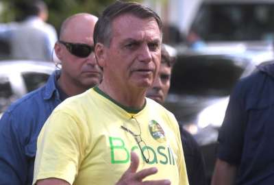 Bolsonaro vota en la segunda vuelta de las presidenciales brasile&ntilde;as