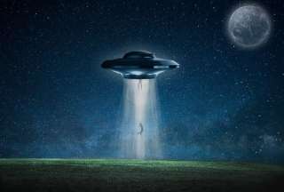 Supuesto viajero en el tiempo revel&oacute; que la Tierra ser&aacute; invadida por extraterrestres