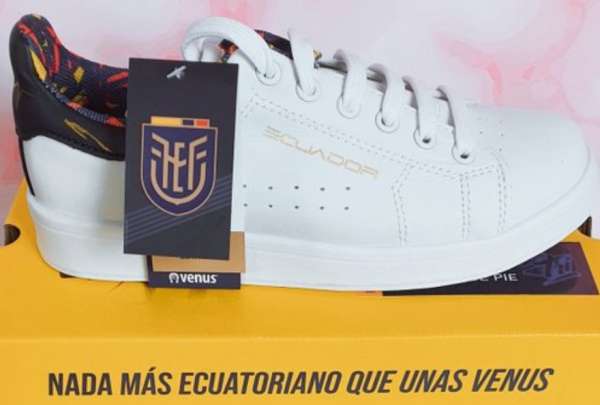Empresa privada lanz&oacute; al mercado una gama de zapatos deportivos de la Selecci&oacute;n