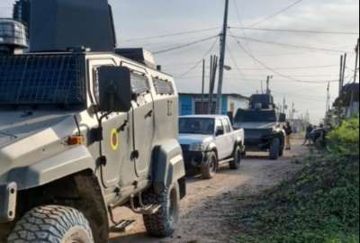 Los militares ingresaron fuertemente armados a Dur&aacute;n.