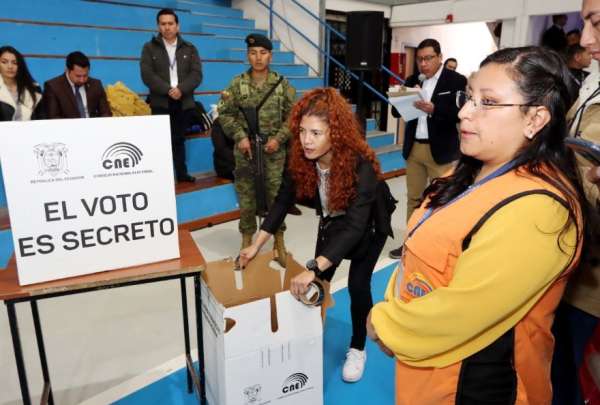 En el Simulacro Nacional para la segunda vuelta se prob&oacute; el sistema inform&aacute;tico.