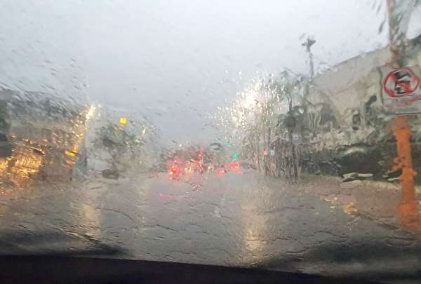 La entidad asegura que las lluvias, tormentas el&eacute;ctricas y r&aacute;fagas de viento se mantendr&aacute;n hasta mediados de marzo.