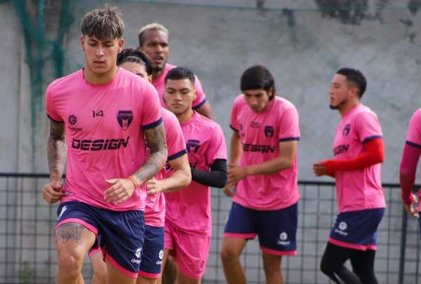 Libertad asegur&oacute; su permanencia con una victoria ante Emelec.