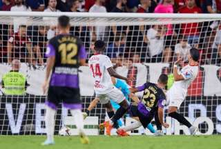 Real Valladolid empat&oacute; 1-1 en su visita al Sevilla