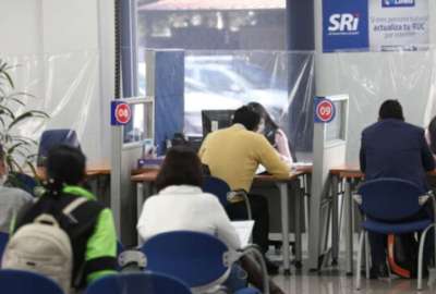 Los profesionales que prestan sus servicios de manera virtual a empresas extranjeras y reciben un pago desde el exterior deber&aacute;n cumplir con sus obligaciones tributarias. El SRI realizar&aacute; controles.