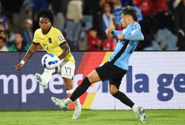 Angelo Preciado fue titular y disput&oacute; todo el partido entre Uruguay y Ecuador.