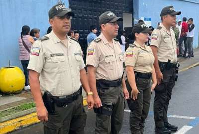 La Polic&iacute;a Nacional se ha desplegado para verificar las amenazas de bomba y por eso fueron descartadas.