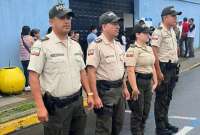 La Polic&iacute;a Nacional se ha desplegado para verificar las amenazas de bomba y por eso fueron descartadas.
