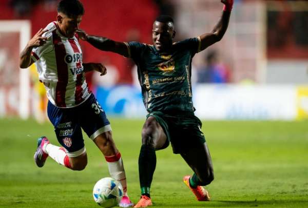 Eli&aacute;n Caicedo marc&oacute; el &uacute;nico tanto en la victoria de Mushuc Runa, que sigue invicto en la Sudamericana. 