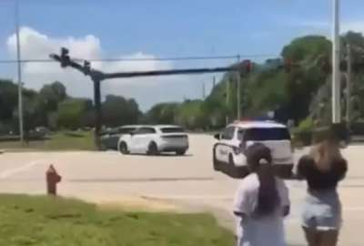 Messi se salt&oacute; una luz roja en Fort Lauderdale