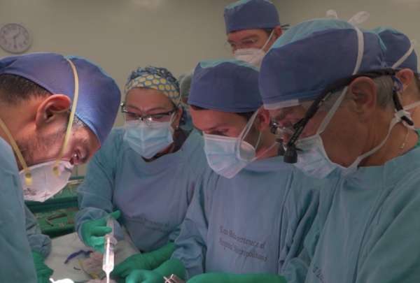 Cirug&iacute;a de espina b&iacute;fida intrauterina se realiz&oacute; en paciente con 25 semanas de gestaci&oacute;n