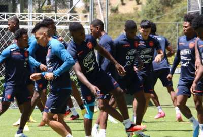 La selecci&oacute;n nacional presentar&aacute; algunas novedades en el once inicial contra Uruguay