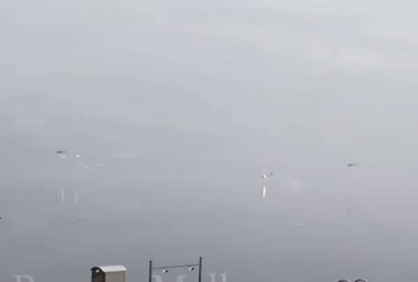 Video muestra a soldados ucranianos derribando helicópteros rusos