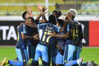 El Nacional goleó en su regreso a la Copa Libertadores.