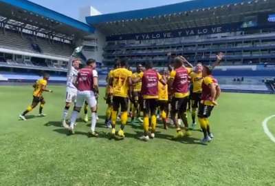 Barcelona celebr&oacute; el triunfo en la cancha de Emelec
