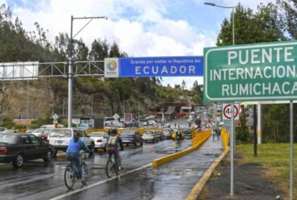 Veh&iacute;culos ecuatorianos tambi&eacute;n se someter&aacute;n al pico y placa en Ipiales