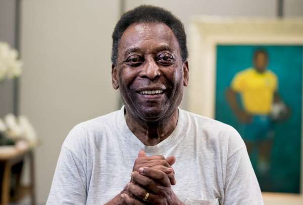 La familia de Pel&eacute; asegura que su estado de salud es estable