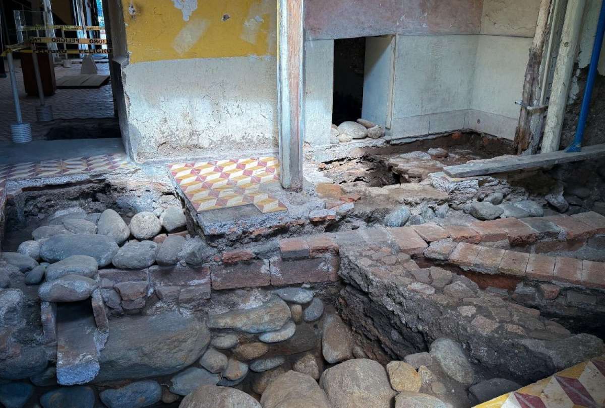 El interior de una vivienda ocultaba un tesoro arqueológico cuencano.