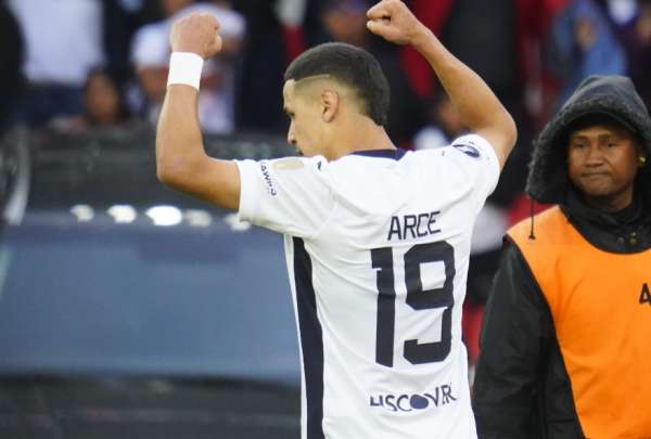 &Aacute;lex Arce anot&oacute; el primer gol del albo