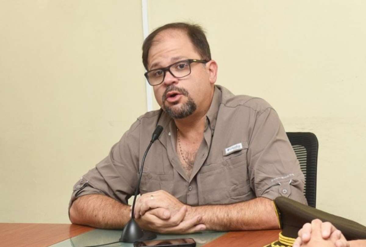El ministro John Reimberg destacó el proyecto como un mecanismo para evitar que delincuentes salgan en libertad sin cumplir sus sentencias.