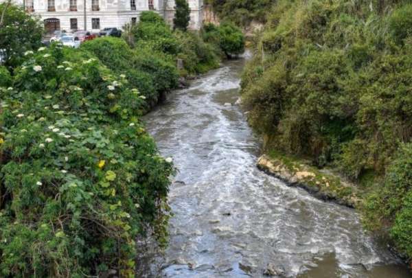 En el r&iacute;o Mach&aacute;ngara se han encontrado grasas, aceites, metales pesados, bacterias y dem&aacute;s. 