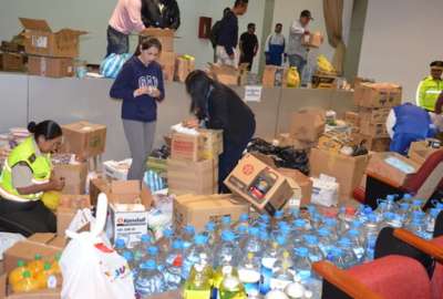 19 centros de acopio para donar comida a polic&iacute;as y militares.
