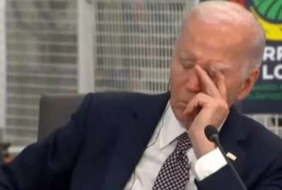 El presidente de EE. UU. fue grabado cerrando los ojos repetidamente mientras los l&iacute;deres discut&iacute;an.