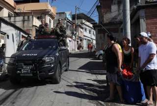 Polic&iacute;a de Brasil confirma 18 muertes en operativo en favela