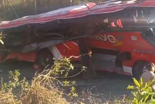 Dos fallecidos en accidente en la v&iacute;a Pifo-Papallacta