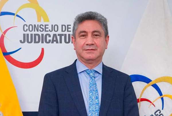 Fausto Murillo seguir&aacute; al frente del Consejo de la Judicatura