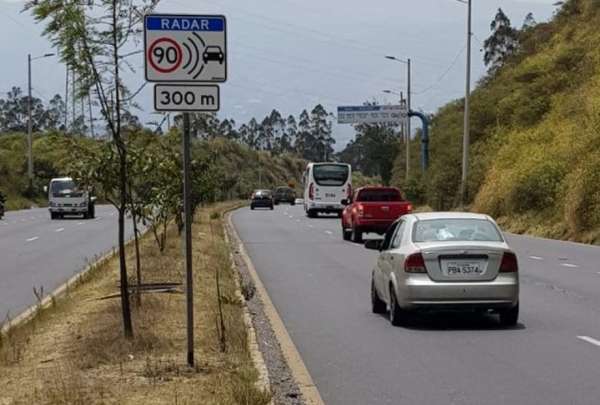 La Agencia Metropolitana de Tr&aacute;nsito habilit&oacute; un nuevo punto de pago de multas en el Bicentenario.