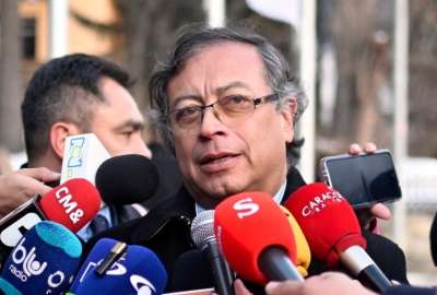Petro pide una respuesta de la OEA ante la actuaci&oacute;n policial en Per&uacute;