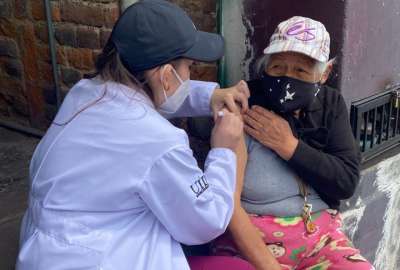 Brigadas de vacunaci&oacute;n contra el covid e influenza recorrieron Quito