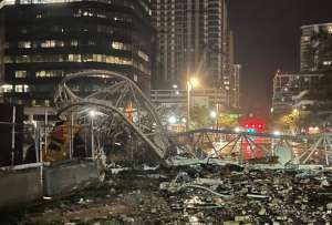 Los tornados generados por el hurac&aacute;n dejaron m&uacute;ltiples v&iacute;ctimas en el condado de St. Lucie. 