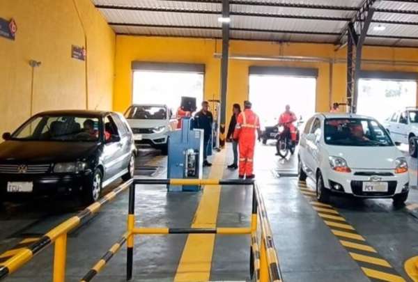 Conozca detalles sobre qui&eacute;nes deben cumplir con la Revisi&oacute;n T&eacute;cnica Vehicular en noviembre. 