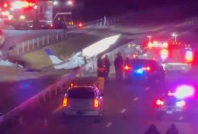 Video de la avioneta que se estrell&oacute; en una v&iacute;a de New York. 