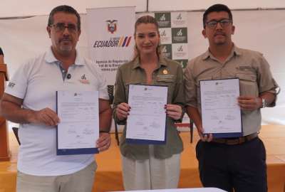 La ministra Sade Fritschi gestion&oacute; la entrega de recursos para la ejecuci&oacute;n de proyectos regulatorios en Gal&aacute;pagos.