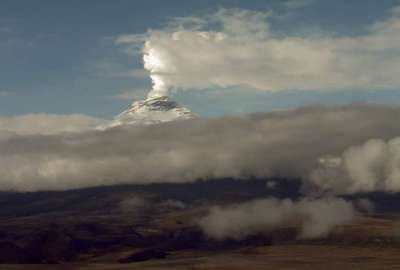 La columna de gases del volc&aacute;n Cotopaxi alcanz&oacute; los 1300 msnm