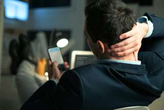 Seis riesgos del uso inadecuado del tel&eacute;fono celular