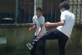 Pelea entre estudiantes desata pol&eacute;mica en M&eacute;xico