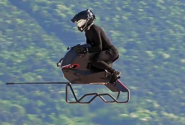 La moto voladora Volonaut Airbike tiene una autonom&iacute;a de vuelo de 10 minutos.