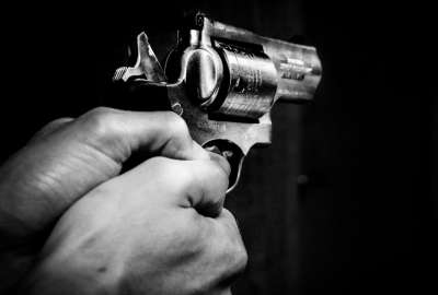 Aprehenden a dos presuntos implicados en la muerte de un Polic&iacute;a en Guayaquil