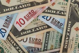 El d&oacute;lar cae ante la baja inflaci&oacute;n en Estados Unidos